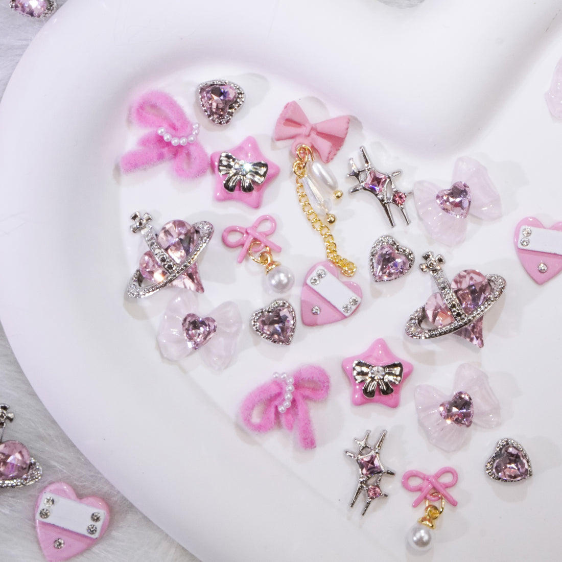 Adornos metálicos para uñas DIY con brillo punk rosa