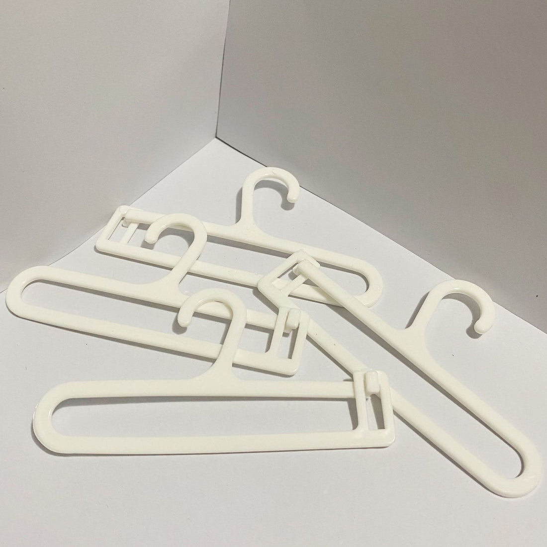 Ciothes Storage-Hangers&Rack for 17cm Dolls (Labubu-Optimized Fit）