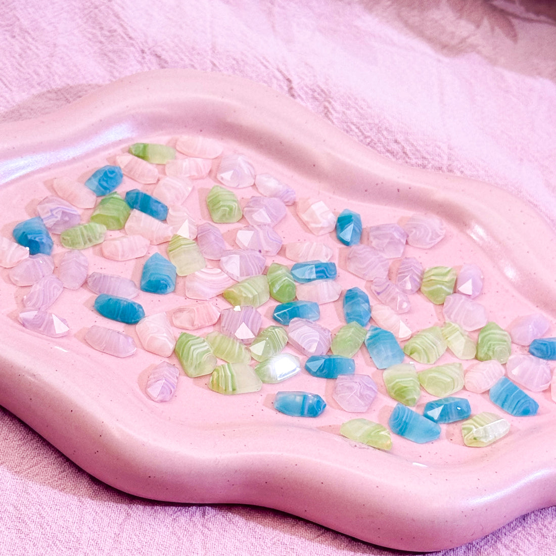 Adornos de cristal para uñas DIY con brillo de cuento de hadas