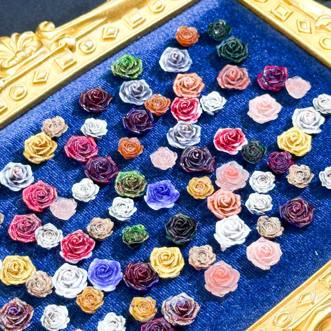 [Bogo] Adornos de resina para uñas DIY Peppy Chameleon con cambio de brillo UV